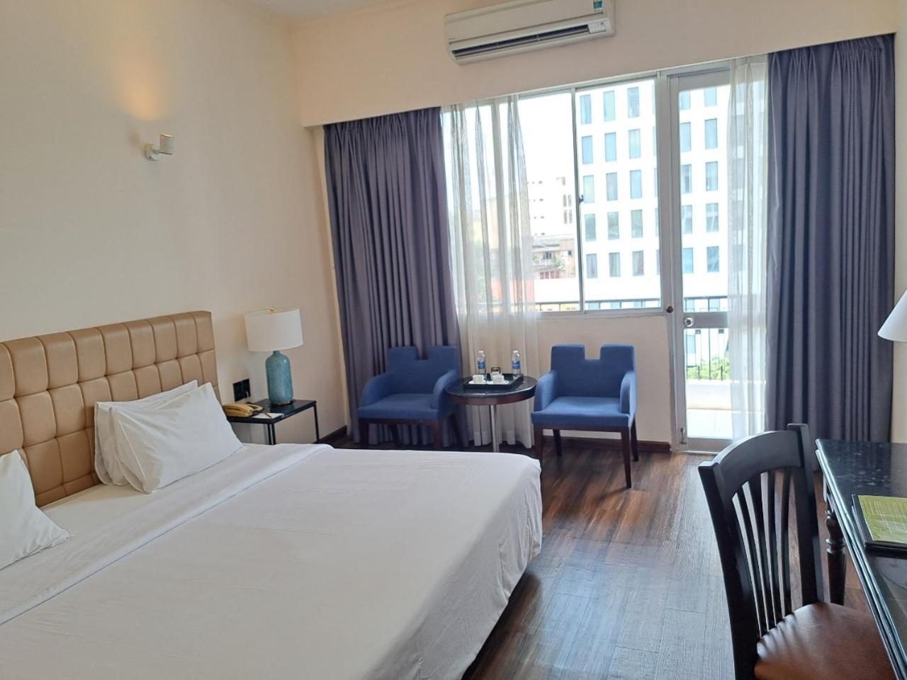Liberty 2 Hotel Хошимин Экстерьер фото