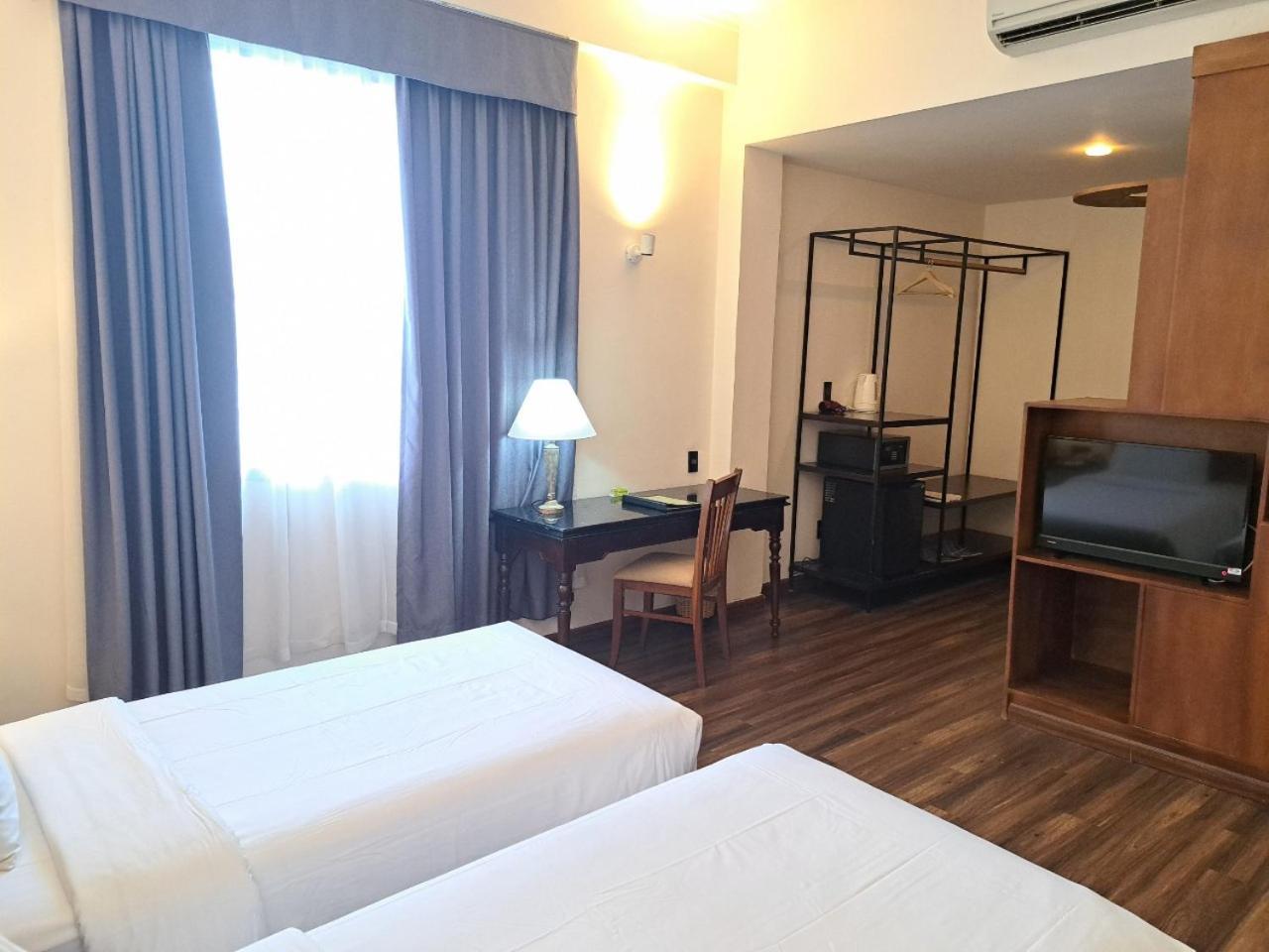 Liberty 2 Hotel Хошимин Экстерьер фото