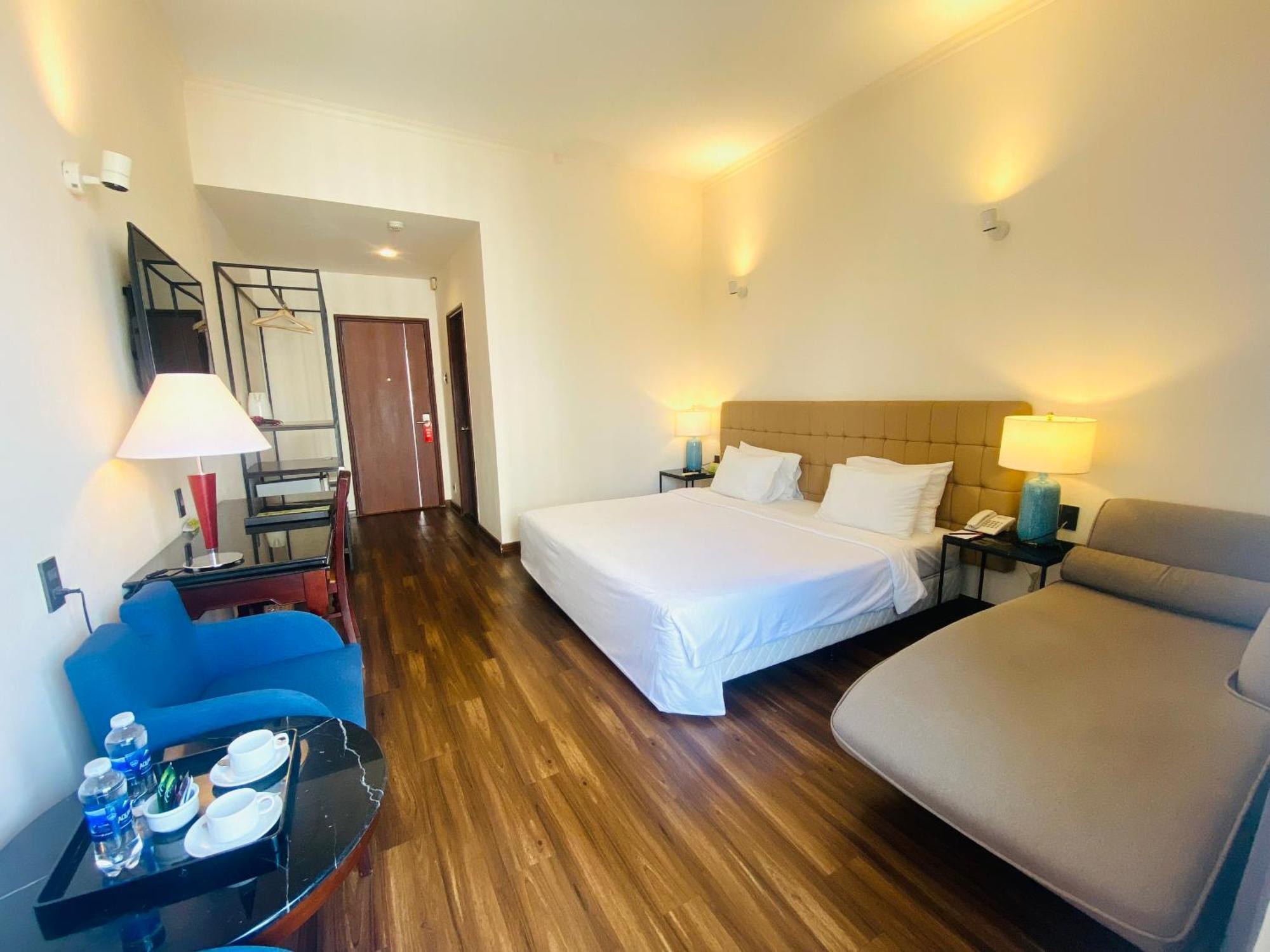 Liberty 2 Hotel Хошимин Экстерьер фото