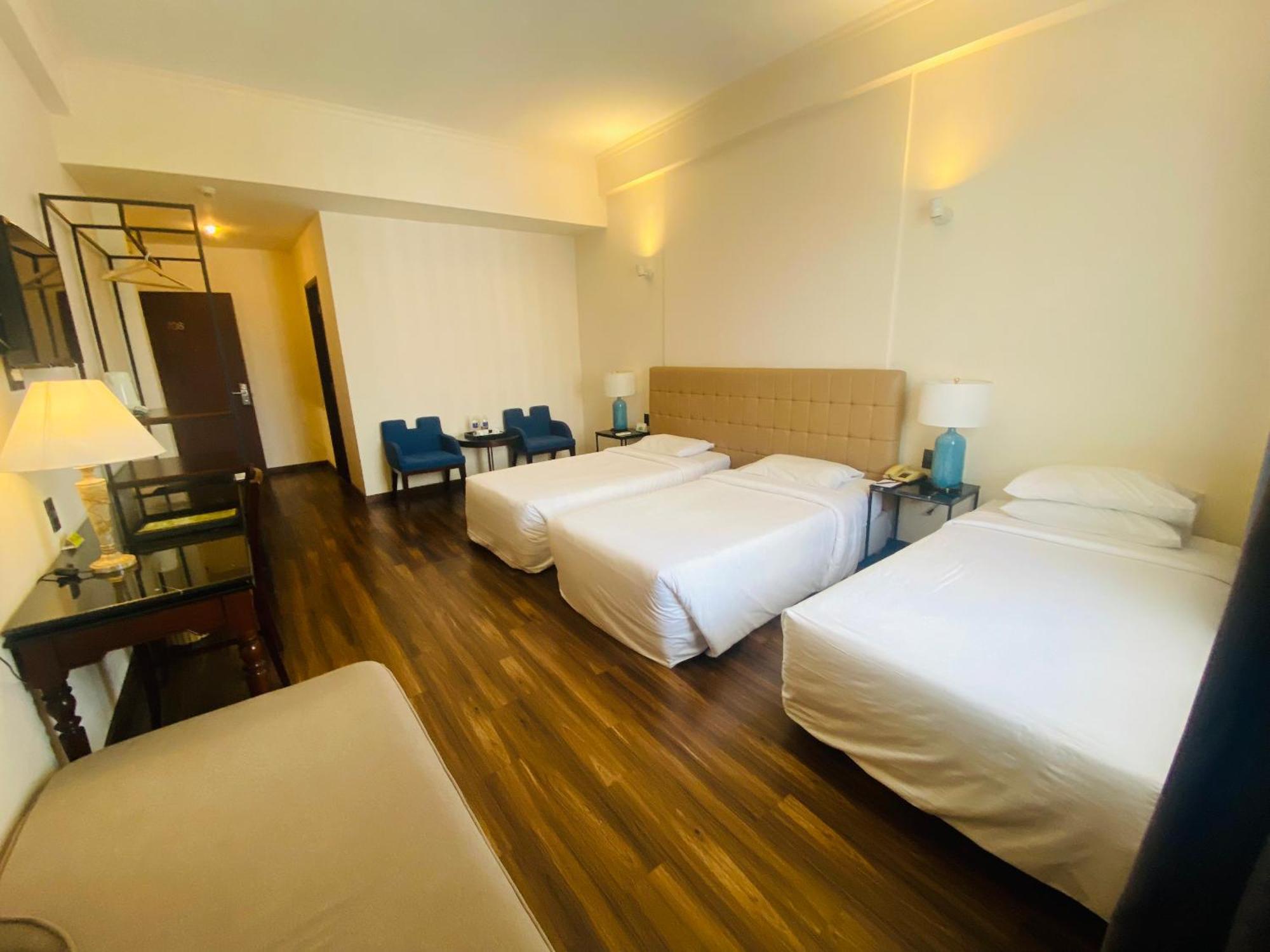 Liberty 2 Hotel Хошимин Экстерьер фото